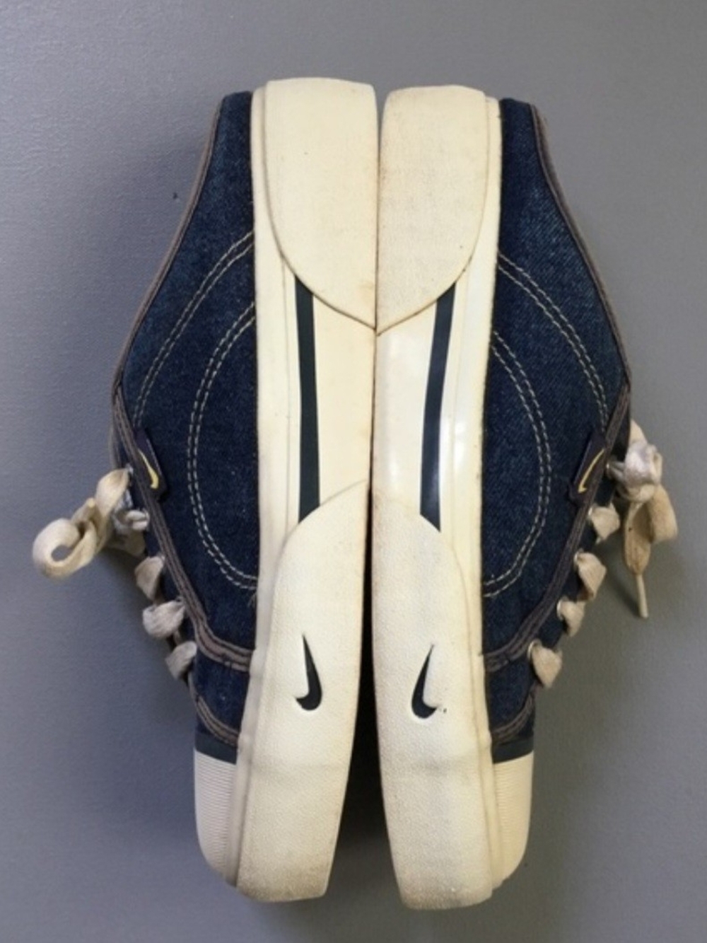 Nike Women’s Denim Slip-On Hermosa Mules Sz 8 - Picture 3 of 9